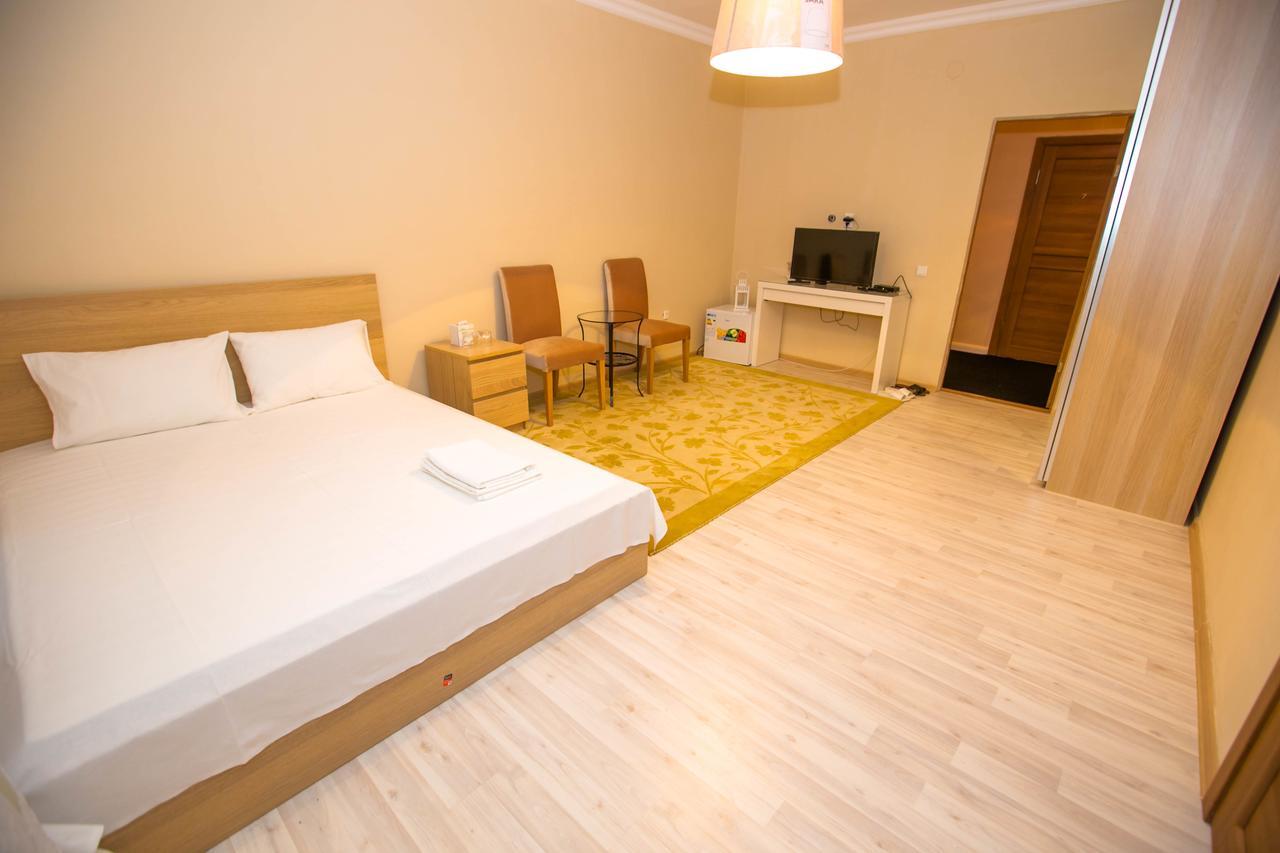 Hotel Jasmine Atyraū Extérieur photo