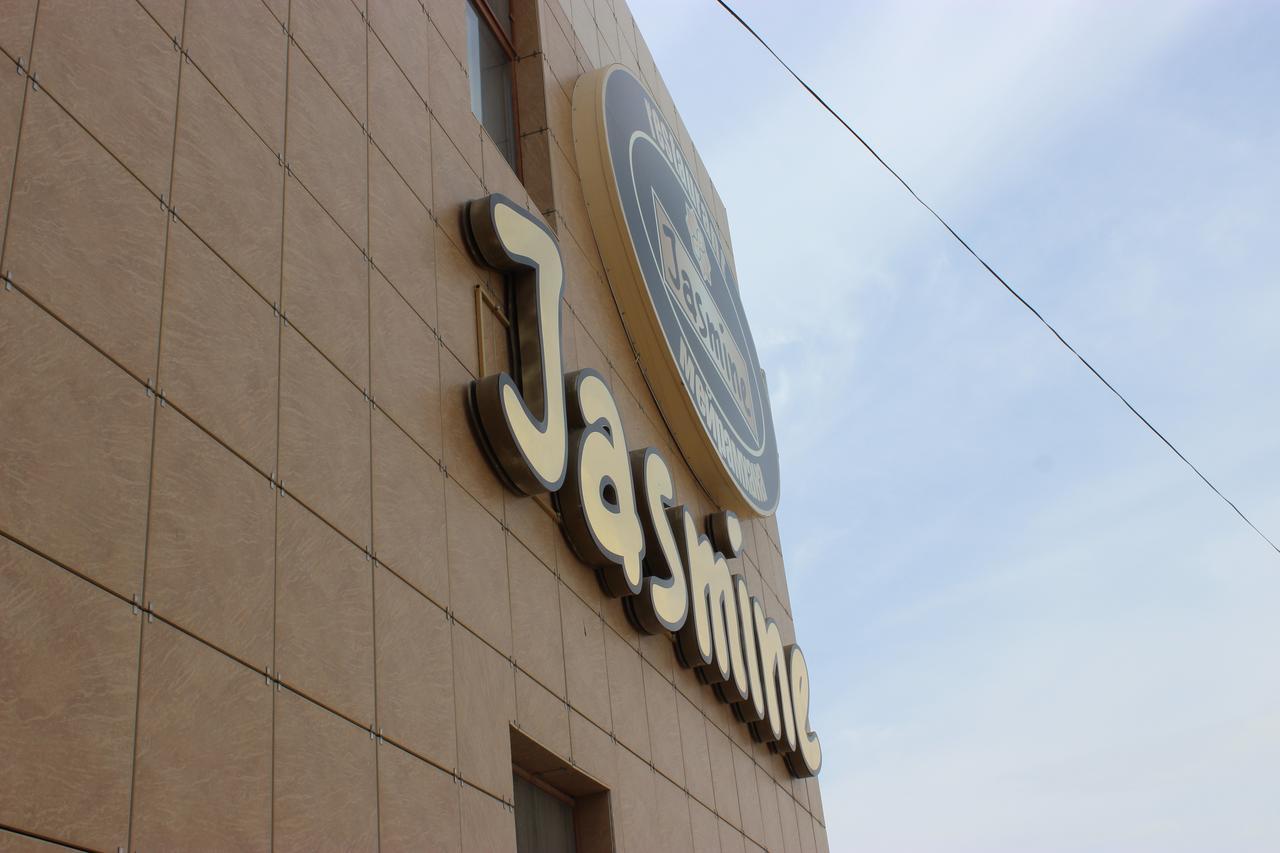 Hotel Jasmine Atyraū Extérieur photo